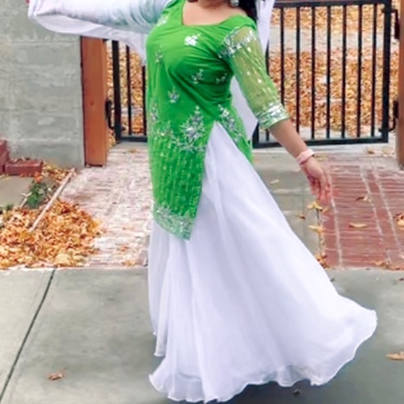 Only worn once!!!! - Picture 2 of 3